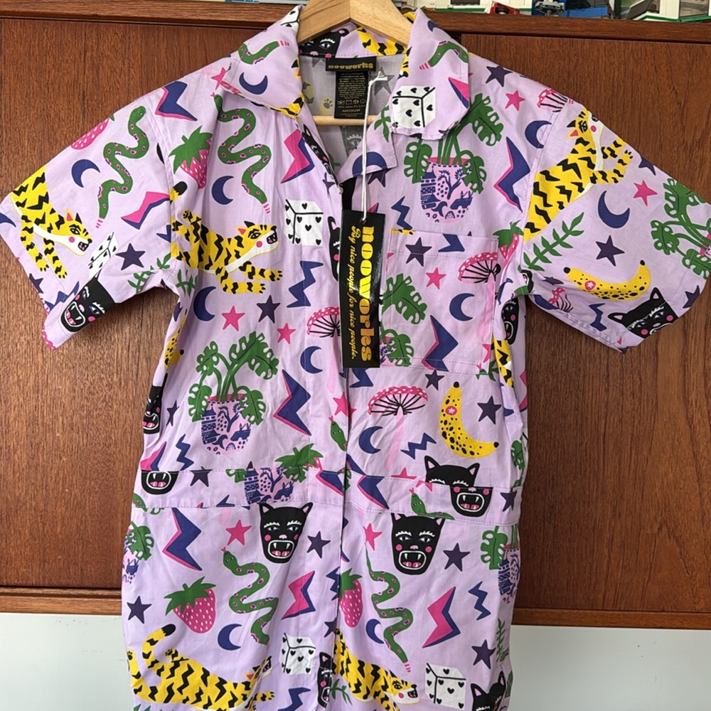 Nooworks Coveralls by Amy Hastings. Fun and dynamic patterns. Size Medium. NWT. - Picture 4 of 15